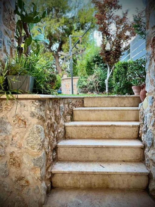 Ένας Ευχάριστος Χώρος Με Πισίνα Vila Pórto Ráfti Exterior foto