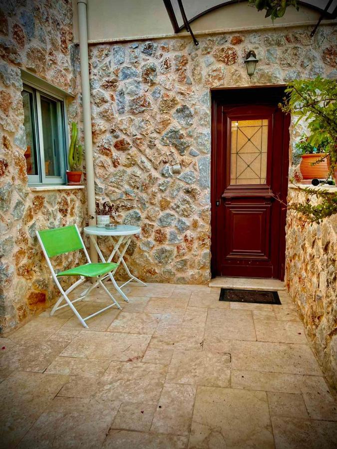 Ένας Ευχάριστος Χώρος Με Πισίνα Vila Pórto Ráfti Exterior foto